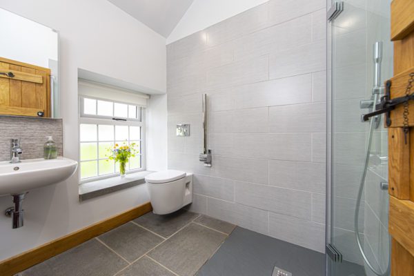 Disabled holiday cottages with wet room